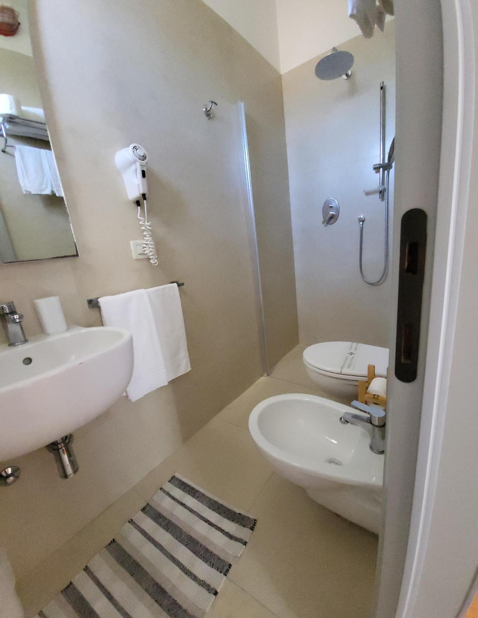 Hotel Brunella Rimini Esterno foto