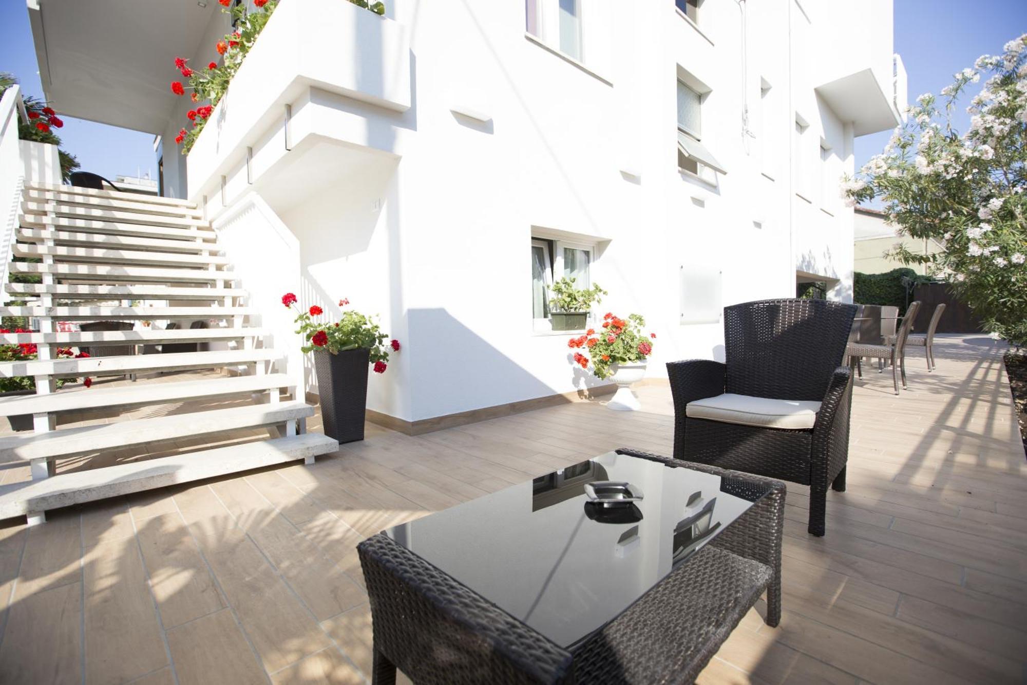 Hotel Brunella Rimini Esterno foto